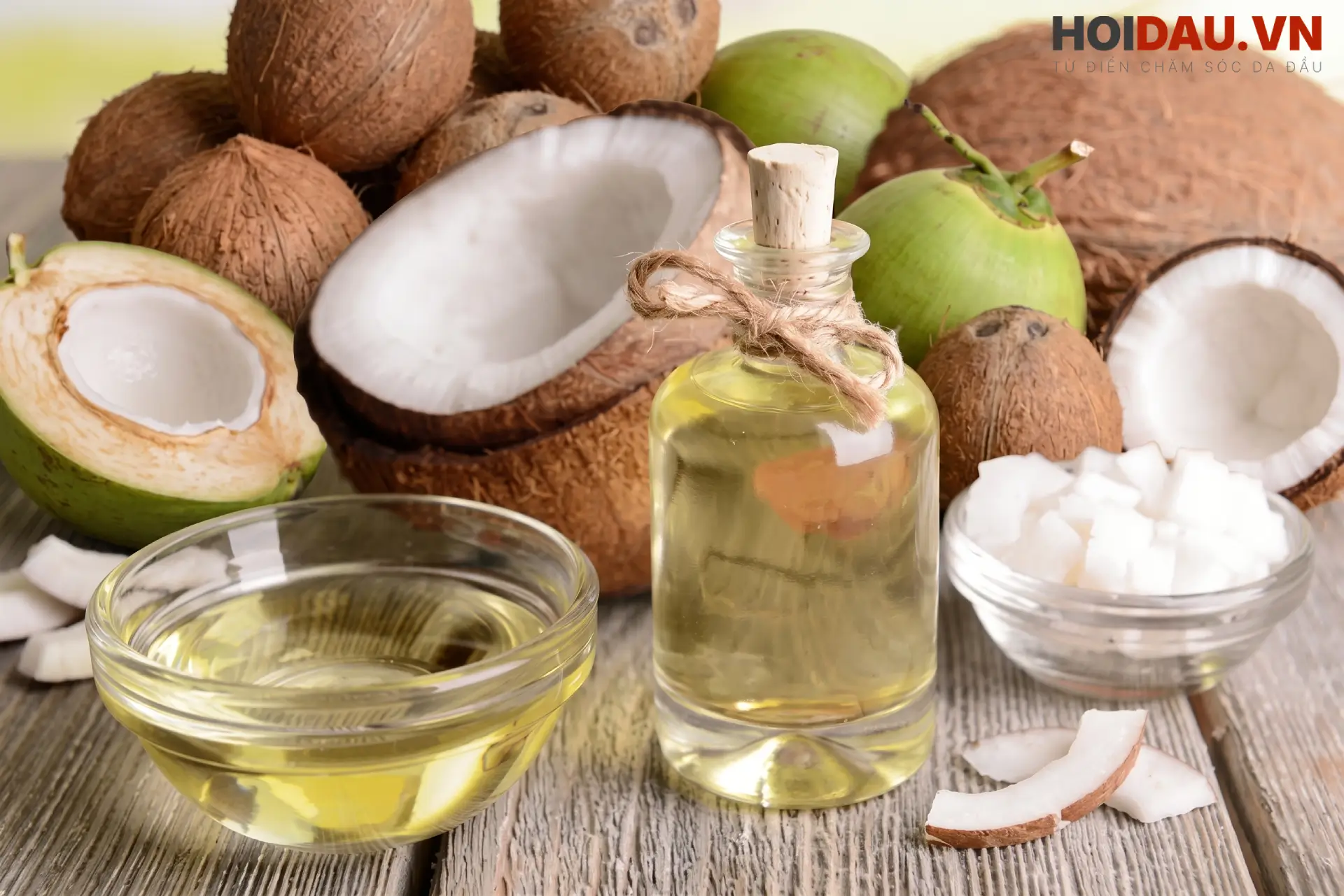 Cách dùng dầu dừa dưỡng tóc mượt khoẻ